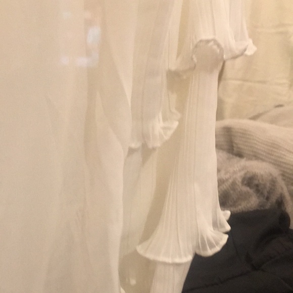 (XXL) Celia collection blouse sheet long sleeve tie neck ruffled sleeves - Picture 7 of 10